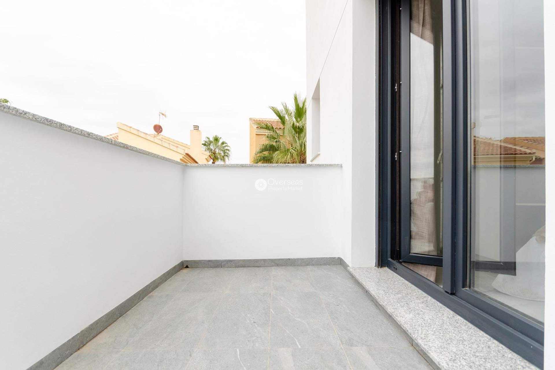 Obra nueva - Villa -
Torrevieja