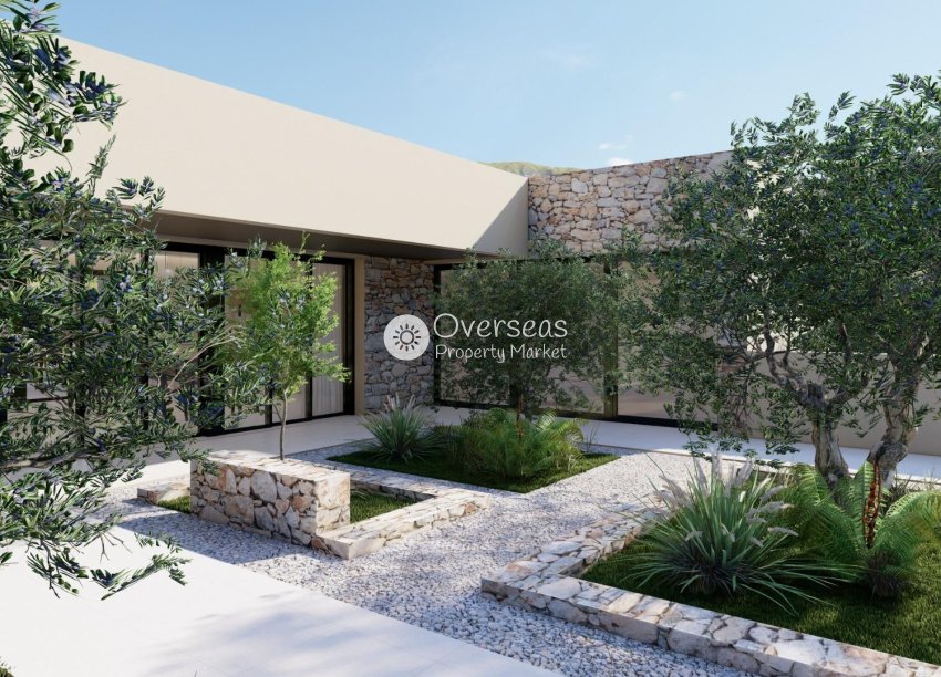 Obra nueva - Villa -
Yecla