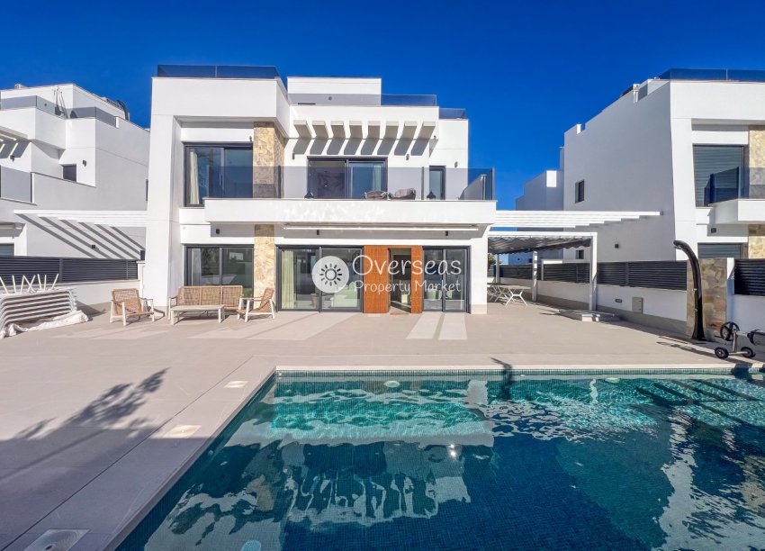 Odsprzedaż - Villa -
Torre Pacheco - Santa Rosalia Lake And Life Resort