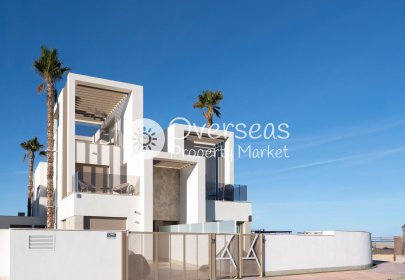 Quad - Neue Gebäude - Los Alcazares -
                Los Alcazares