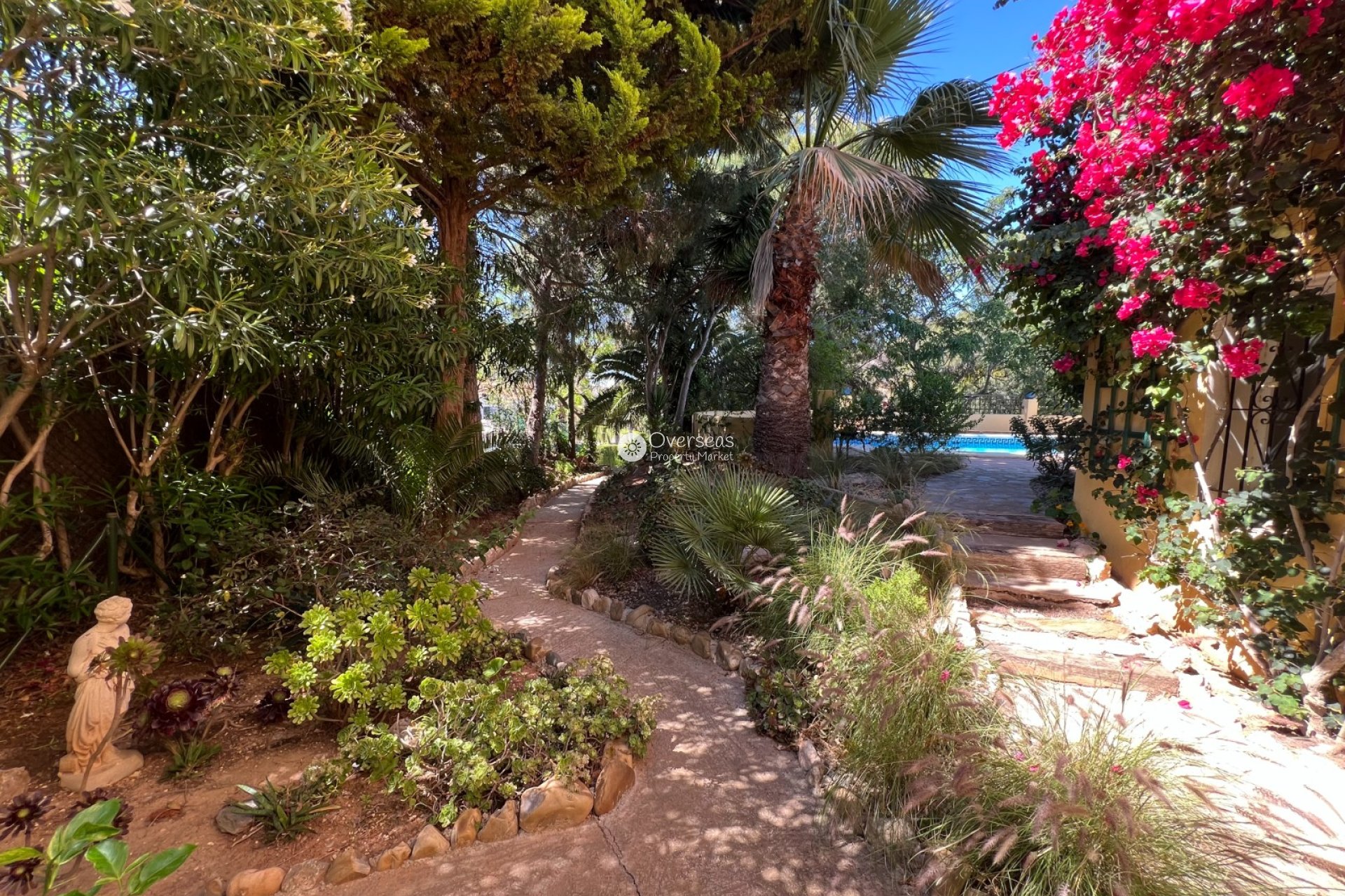 Resale - Villa -
La Manga Club
