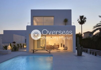 Villa - Nowy budynek - Estepona - Estepona