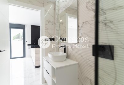 Obra nueva - Villa -
Orihuela Costa - Punta Prima