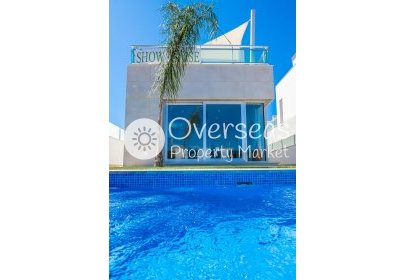 Neue Gebäude - Villa -
Los Alcazares - Torre del Rame