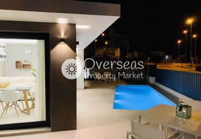 Obra nueva - Villa -
Daya Nueva - Pueblo