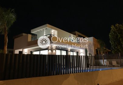 Obra nueva - Villa -
Daya Nueva - Pueblo