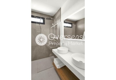 Neue Gebäude - Villa -
Baños y Mendigo - Altaona Golf