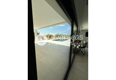 Obra nueva - Villa -
Pinoso - Lel