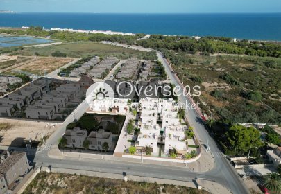 Neue Gebäude - Villa -
La Marina - El Pinet