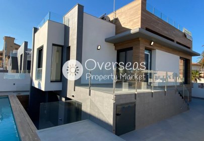 Nowy budynek - Villa -
Torrevieja - La Mata