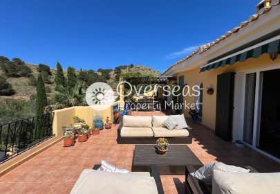 Resale - Villa -
La Manga Club