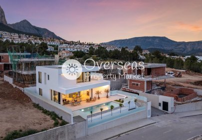 Nowy budynek - Villa -
Polop - Urbanizaciones