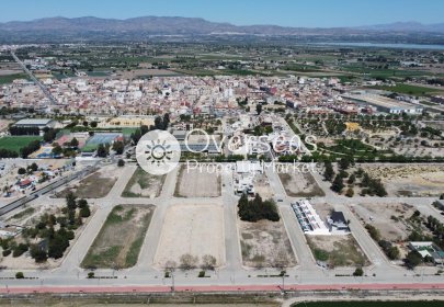 Nowy budynek - Villa -
Dolores - polideportivo