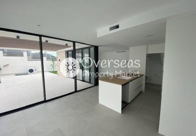 Nowy budynek - Kamienica -
Orihuela Costa - Montezenia