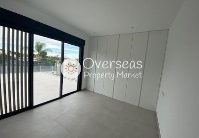 Nowy budynek - Kamienica -
Orihuela Costa - Montezenia