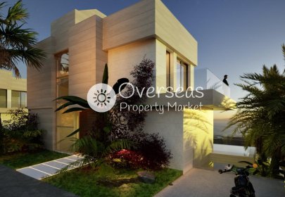 Nowy budynek - Villa -
Estepona