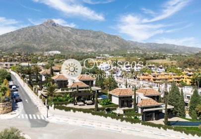 Obra nueva - Villa -
Marbella