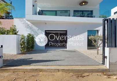 Obra nueva - Villa -
Polop