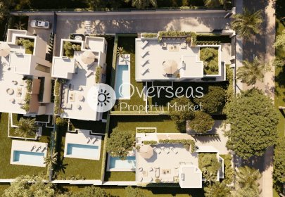Obra nueva - Villa -
Marbella