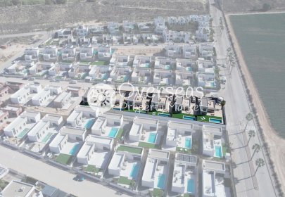 Obra nueva - Villa -
Algorfa