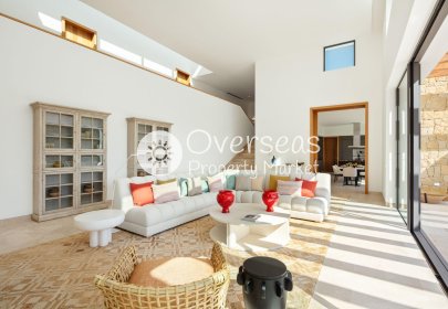 Nowy budynek - Villa -
Casares