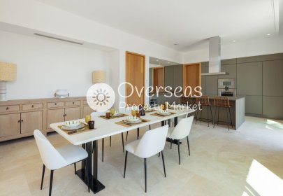 Nowy budynek - Villa -
Casares