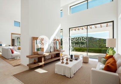 Nowy budynek - Villa -
Casares