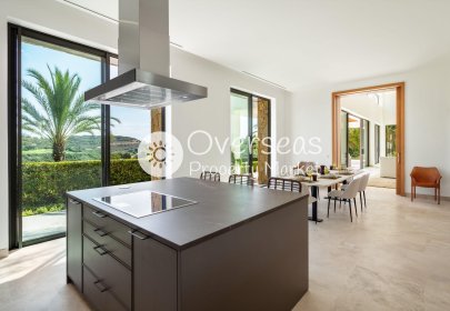 Nowy budynek - Villa -
Casares