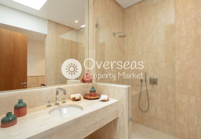 Nowy budynek - Villa -
Casares