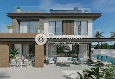 Neue Gebäude - Villa -
Mijas