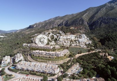 Obra nueva - Ático -
Istán