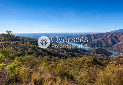 Obra nueva - Ático -
Istán