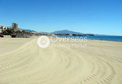 Obra nueva - Apartamento / piso -
Estepona