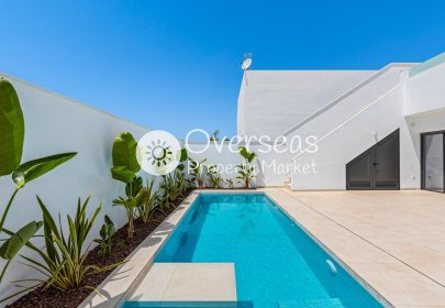 Obra nueva - Adosado -
Los Alcazares