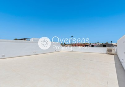 Obra nueva - Adosado -
Los Alcazares