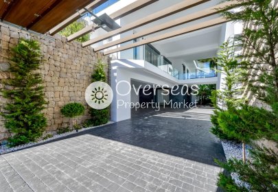 Obra nueva - Villa -
Finestrat