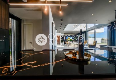 Obra nueva - Villa -
Finestrat