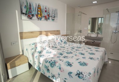 Neue Gebäude - Wohnung -
Finestrat