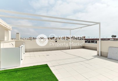 Nouvelle construction - Top Floor Bungalow -
Torrevieja