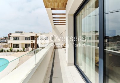 Nouvelle construction - Top Floor Bungalow -
Torrevieja