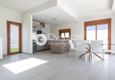 Neue Gebäude - Villa -
Torrevieja