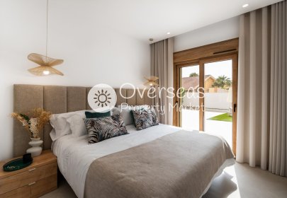 Neue Gebäude - Villa -
Orihuela Costa