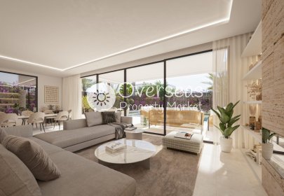 Obra nueva - Villa -
Estepona