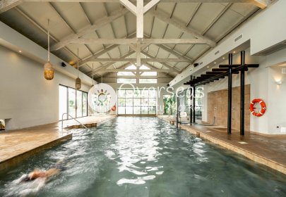 Obra nueva - Villa -
Estepona