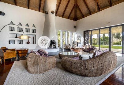 Obra nueva - Villa -
Estepona