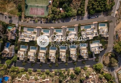 Nieuwbouw Woningen - Villa -
Estepona