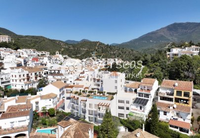 Obra nueva - Ático -
Benahavís
