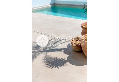 Nowy budynek - Semidetached -
Dolores