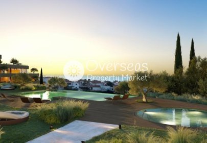 Nowy budynek - Daszek -
Fuengirola