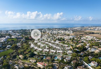 Obra nueva - Villa -
Marbella